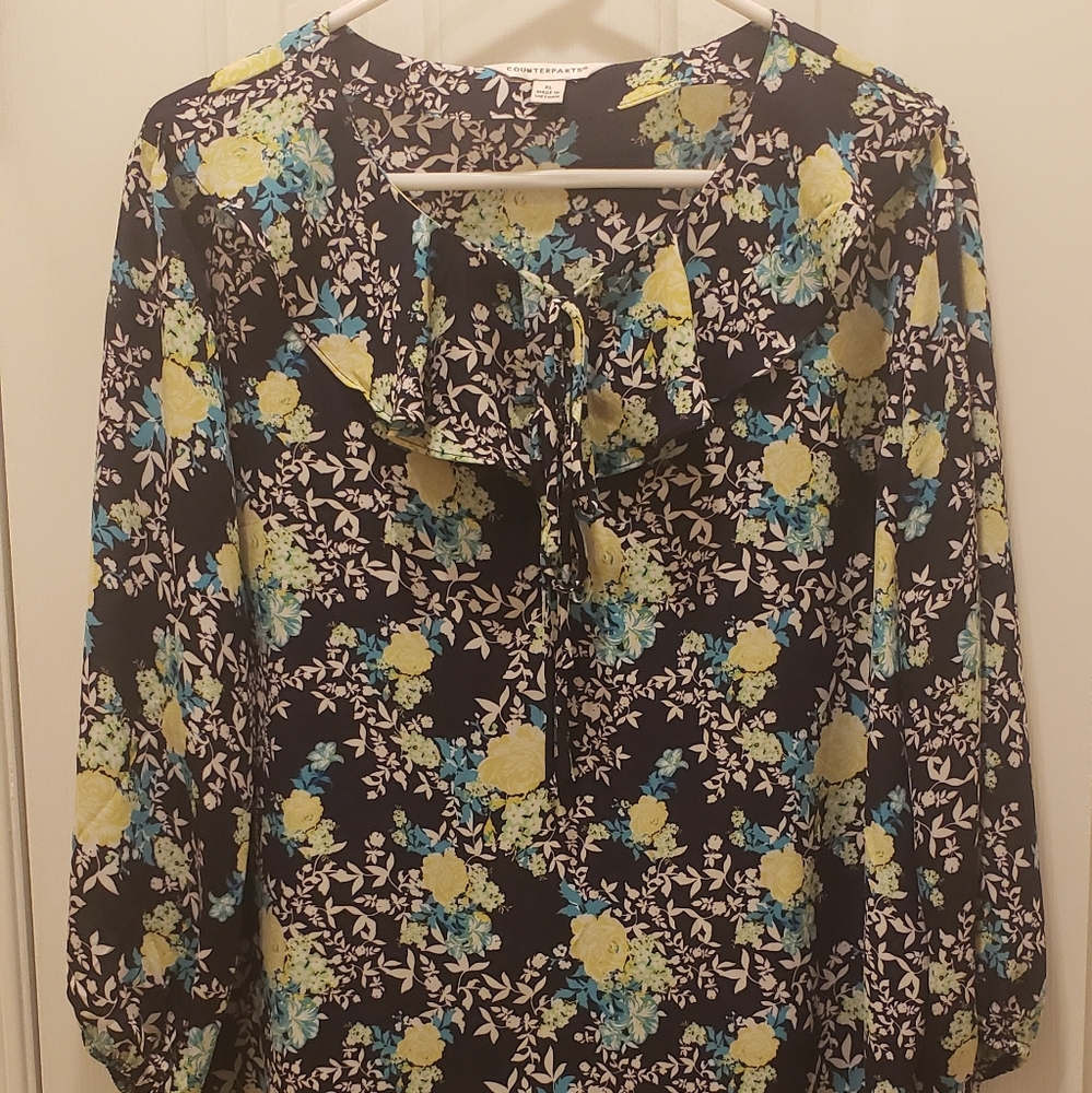 Counterparts Floral‎ Blouse with Ruffled Neckline and 3/4 Length Sleeves Size XL